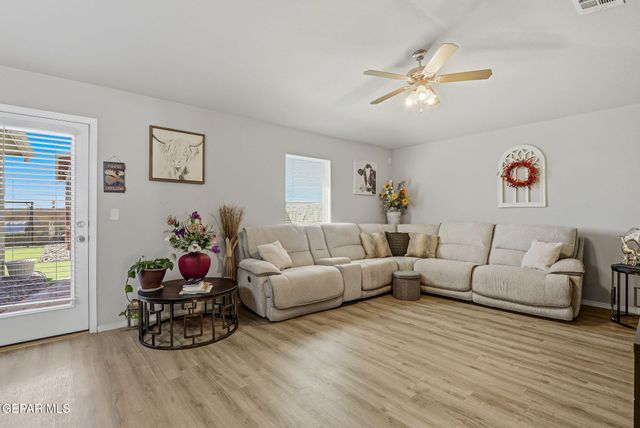 14308 Paraiso Drive, Horizon City, TX 79928