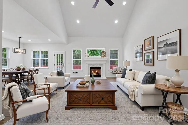 2622 Billings Park Drive, Charlotte, NC 28213