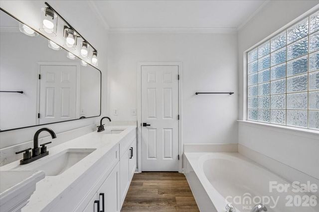 2622 Billings Park Drive, Charlotte, NC 28213