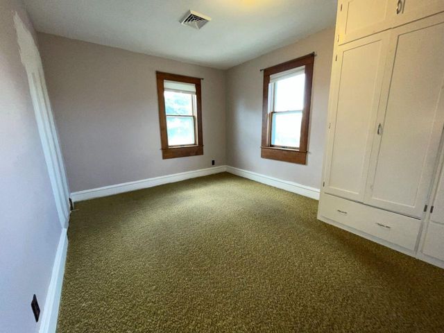 212 N WATER STREET, Algoma, WI 54201