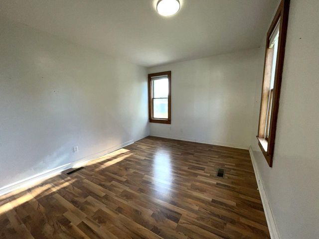 212 N WATER STREET, Algoma, WI 54201