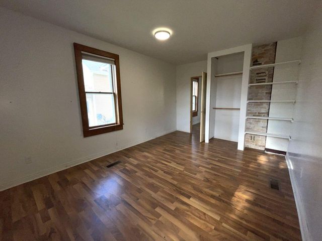 212 N WATER STREET, Algoma, WI 54201