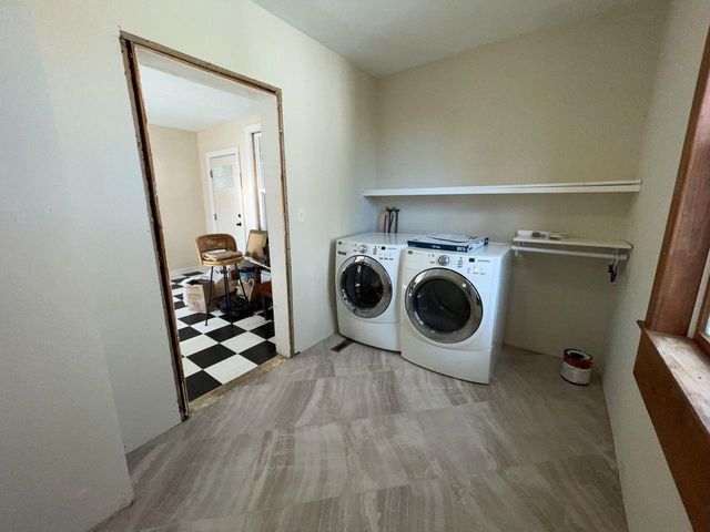 212 N WATER STREET, Algoma, WI 54201