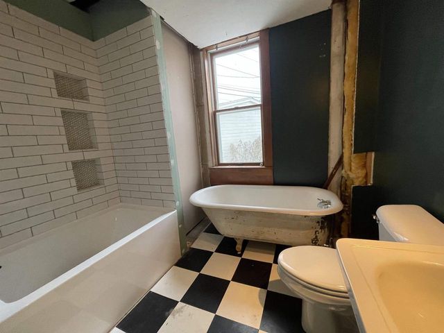 212 N WATER STREET, Algoma, WI 54201