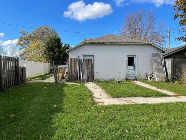 212 N WATER STREET, Algoma, WI 54201