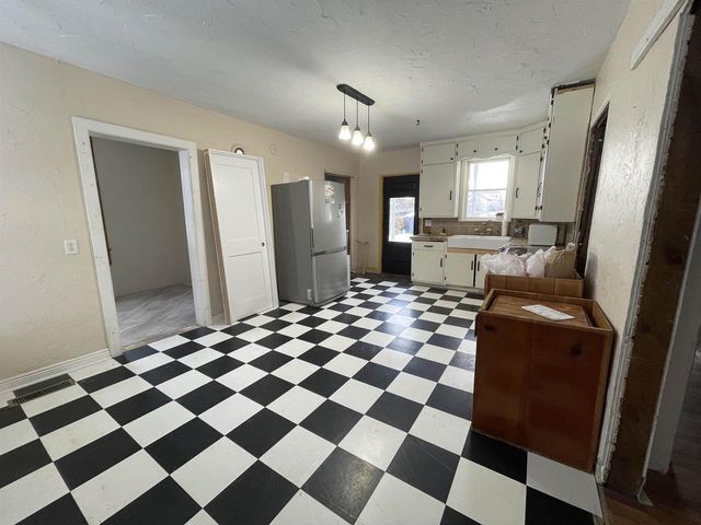 212 N WATER STREET, Algoma, WI 54201