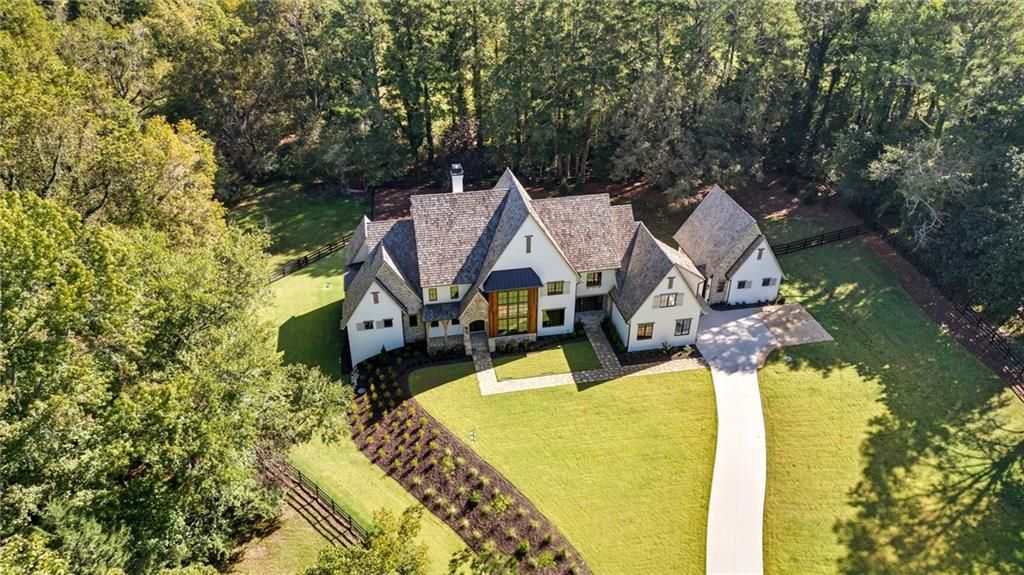 Image 3 of property listing at 14801 HOPEWELL Road, Alpharetta, GA 30004