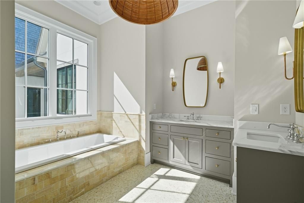 Image 33 of property listing at 14801 HOPEWELL Road, Alpharetta, GA 30004
