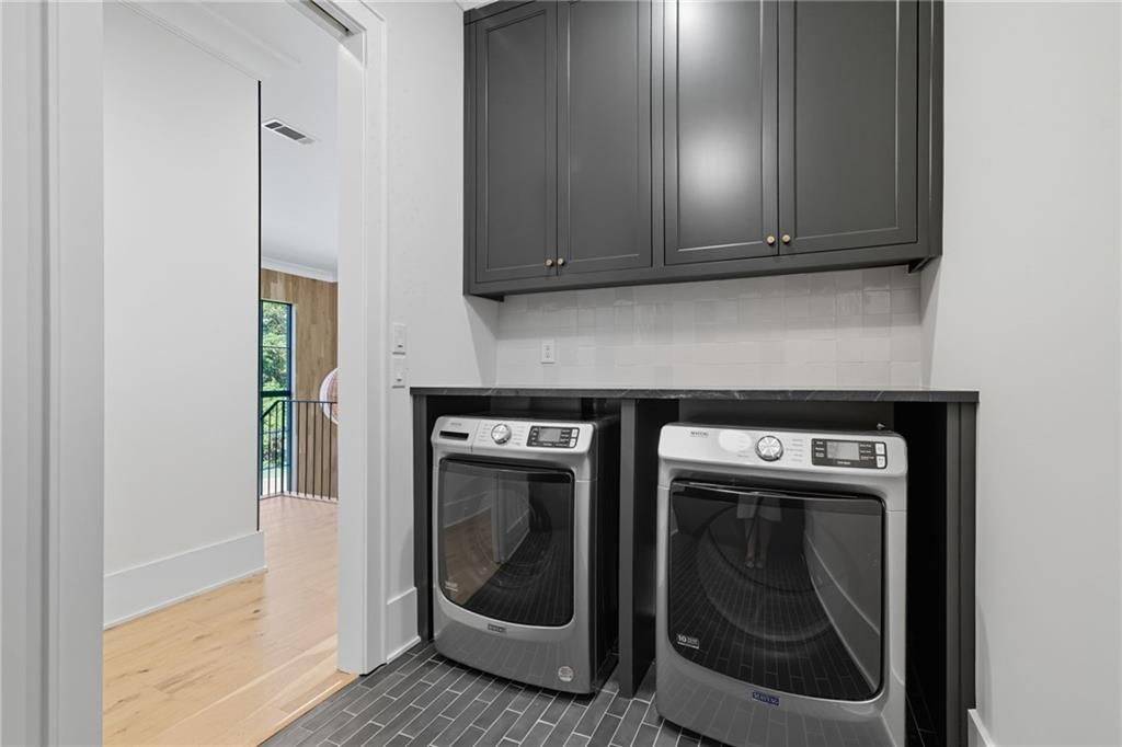 Image 35 of property listing at 14801 HOPEWELL Road, Alpharetta, GA 30004