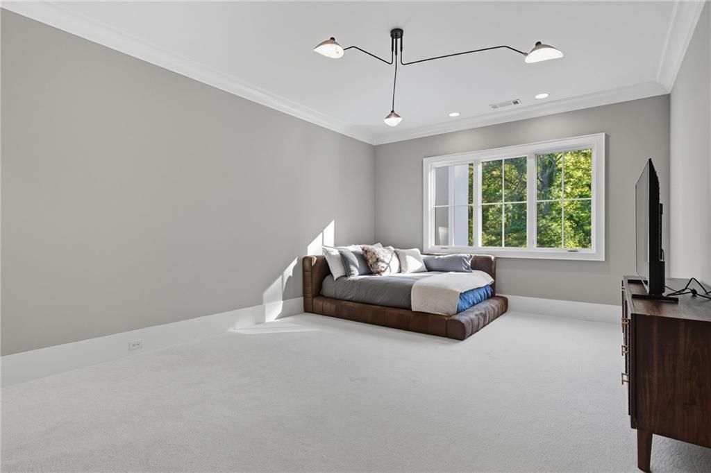 Image 37 of property listing at 14801 HOPEWELL Road, Alpharetta, GA 30004