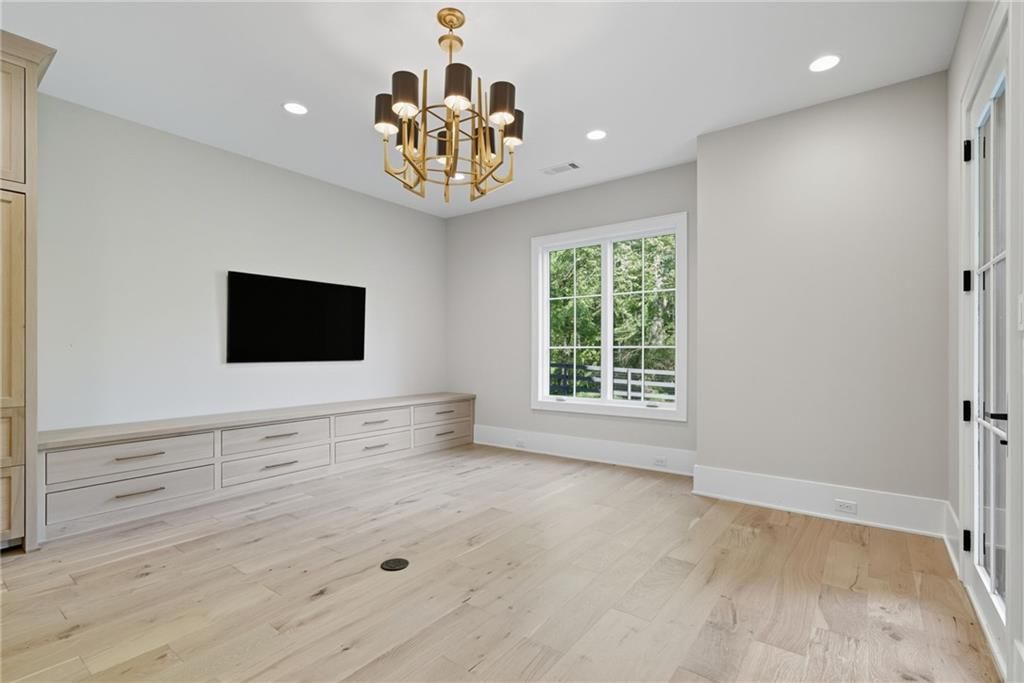 Image 48 of property listing at 14801 HOPEWELL Road, Alpharetta, GA 30004