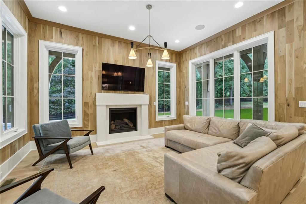 Image 66 of property listing at 14801 HOPEWELL Road, Alpharetta, GA 30004
