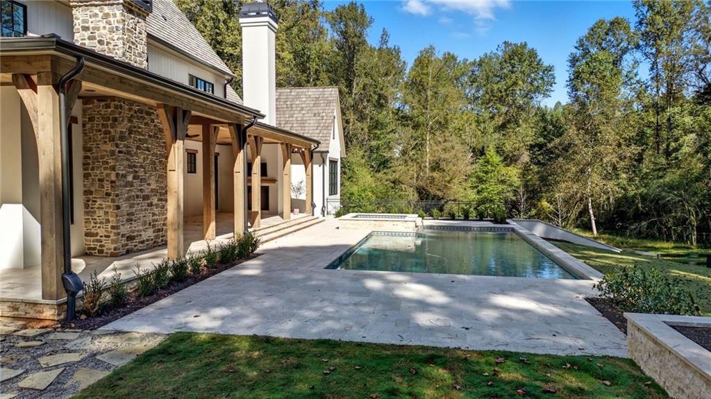 Image 7 of property listing at 14801 HOPEWELL Road, Alpharetta, GA 30004