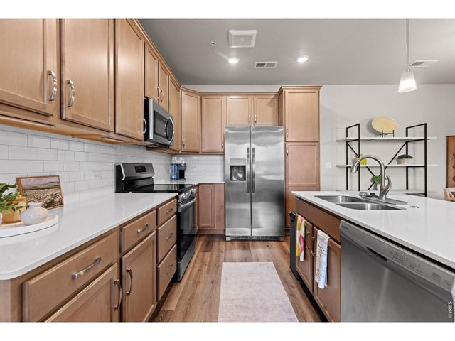 6825 Maple Leaf Dr 102, Timnath, CO 80547