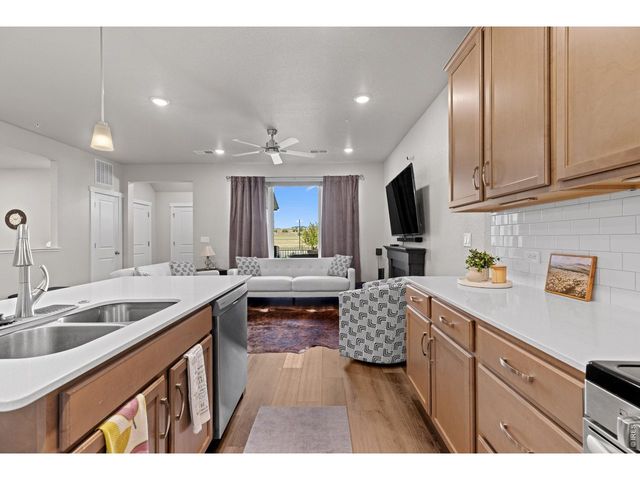 6825 Maple Leaf Dr 102, Timnath, CO 80547