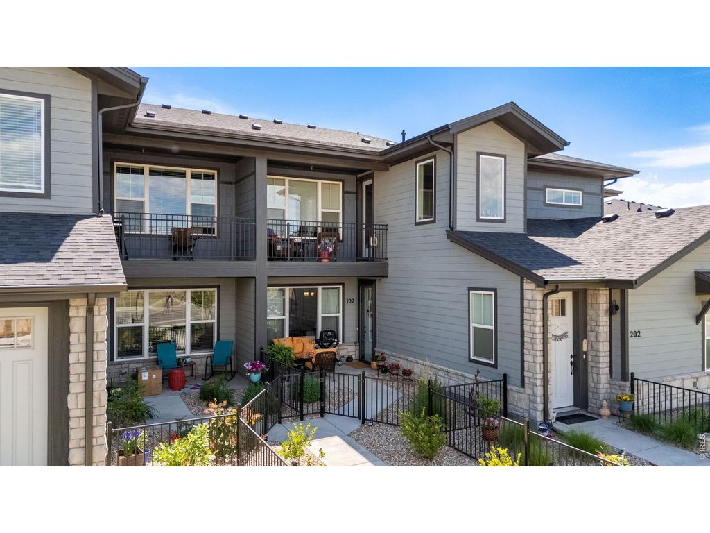 6825 Maple Leaf Dr 102, Timnath, CO 80547