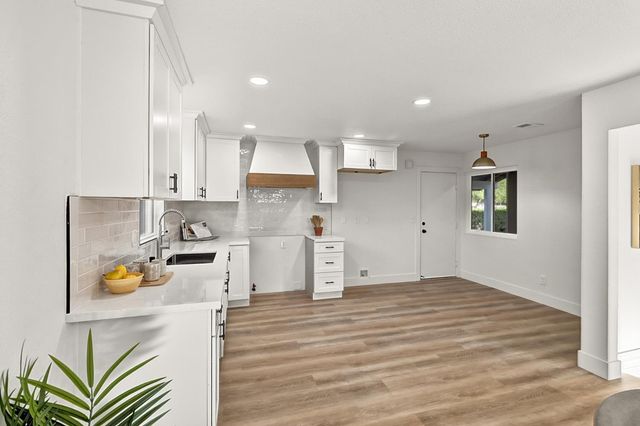 2916 Belmar St, Sacramento, CA 95826