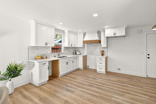 2916 Belmar St, Sacramento, CA 95826