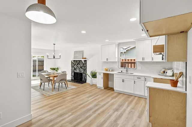 2916 Belmar St, Sacramento, CA 95826