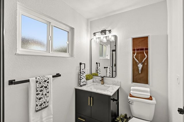 2916 Belmar St, Sacramento, CA 95826