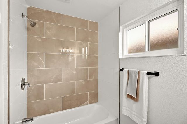 2916 Belmar St, Sacramento, CA 95826