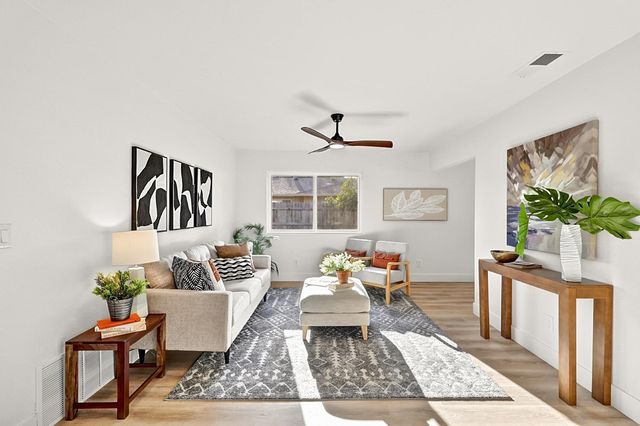 2916 Belmar St, Sacramento, CA 95826