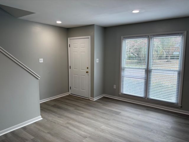 13 S Anderson Avenue B, Charleston, SC 29412