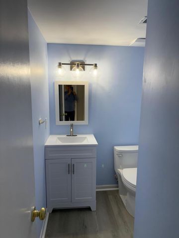 13 S Anderson Avenue B, Charleston, SC 29412