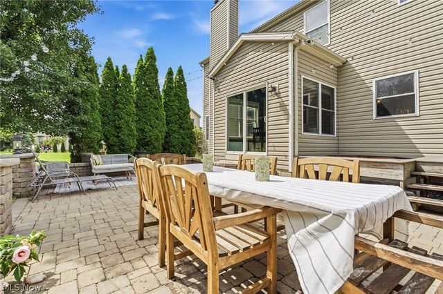 5859 Trystin Tree Drive, Medina, OH 44256