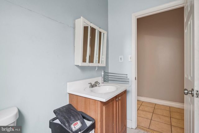 2212 N CAMAC ST, Philadelphia, PA 19133