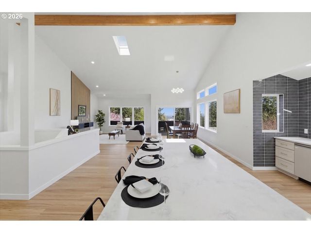 2455 W 29TH Ave, Eugene, OR 97405