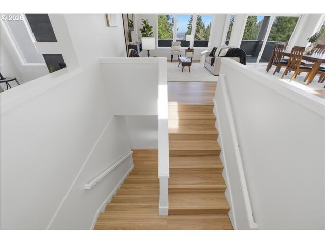 2455 W 29TH Ave, Eugene, OR 97405