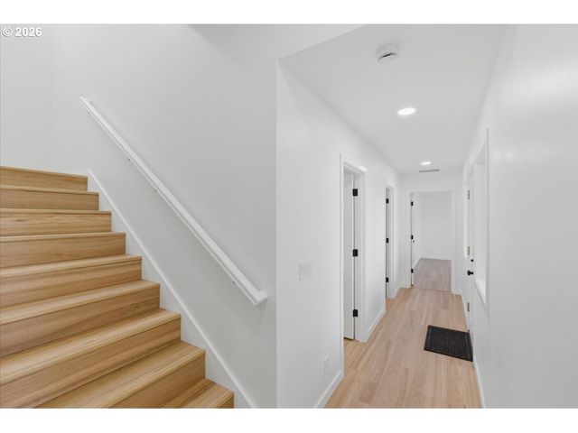 2455 W 29TH Ave, Eugene, OR 97405