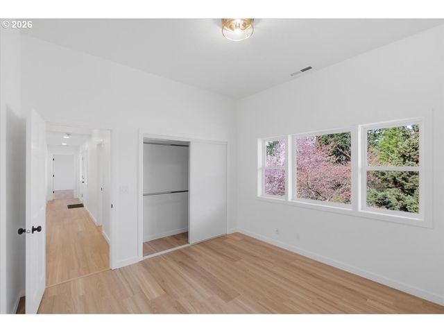 2455 W 29TH Ave, Eugene, OR 97405