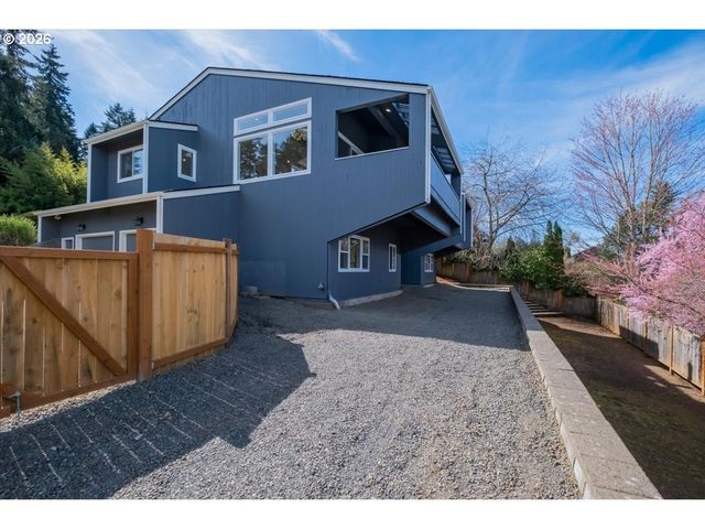 2455 W 29TH Ave, Eugene, OR 97405