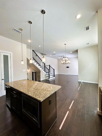 4406 Eli Street C, Houston, TX 77007