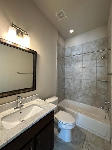 4406 Eli Street C, Houston, TX 77007