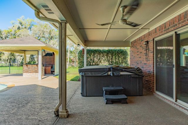 555 County Road 502a, Sweeny, TX 77480