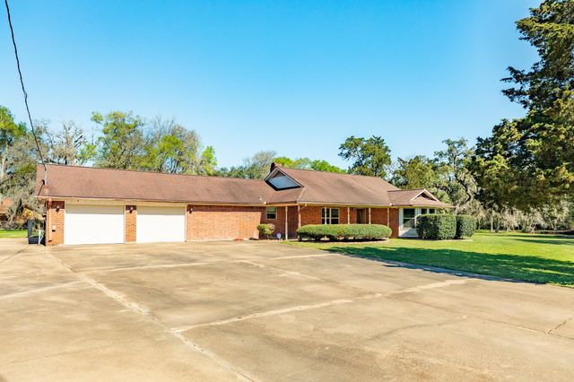 555 County Road 502a, Sweeny, TX 77480