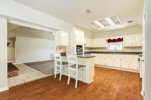 555 County Road 502a, Sweeny, TX 77480