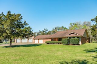 555 County Road 502a, Sweeny, TX 77480