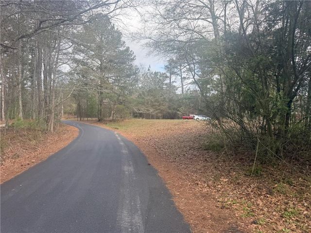 8615 Smith James Road, Snellville, GA 30039
