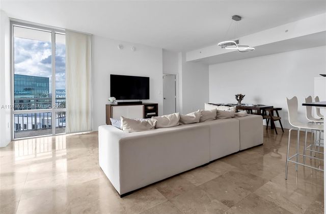 9066 SW 73rd Ct PH2402, Miami, FL 33156