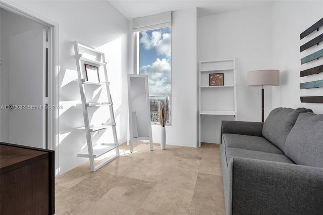 9066 SW 73rd Ct PH2402, Miami, FL 33156