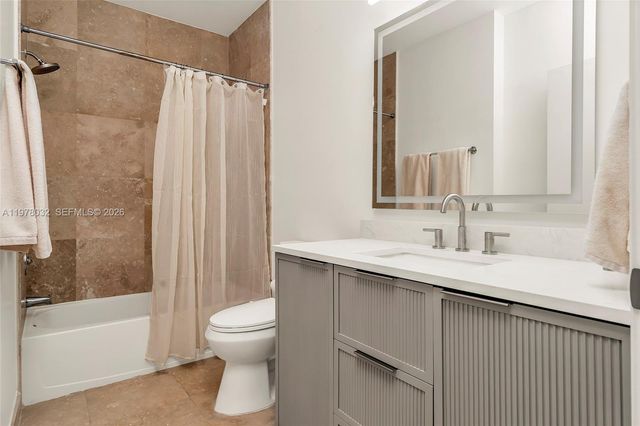 9066 SW 73rd Ct PH2402, Miami, FL 33156