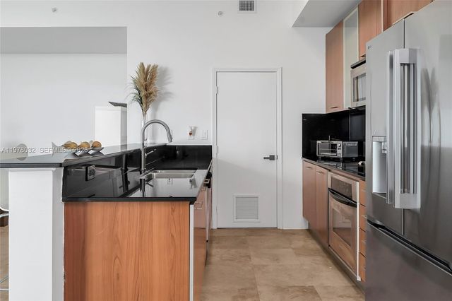 9066 SW 73rd Ct PH2402, Miami, FL 33156