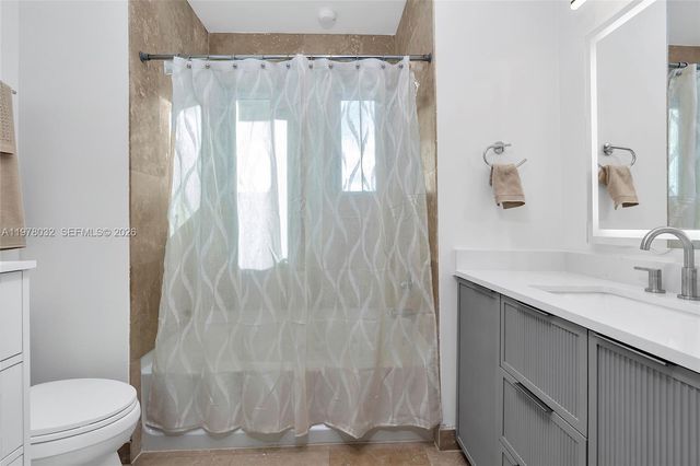 9066 SW 73rd Ct PH2402, Miami, FL 33156