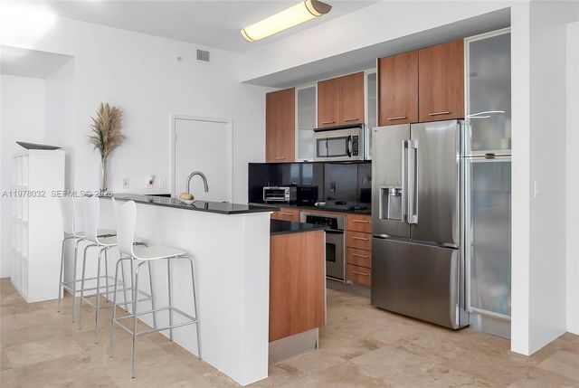 9066 SW 73rd Ct PH2402, Miami, FL 33156