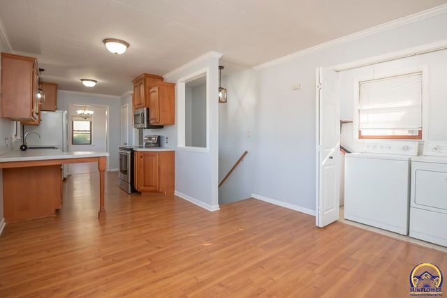 701 SW Watson AVE, Topeka, KS 66606