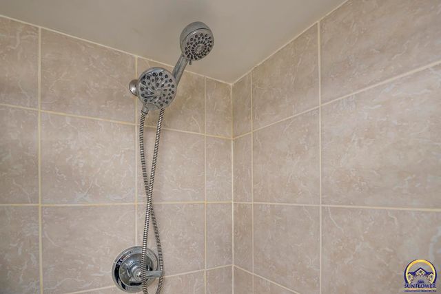 701 SW Watson AVE, Topeka, KS 66606